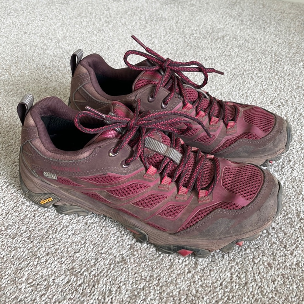 Merrell Women’s Moab FST Waterproof Hiking Shoes